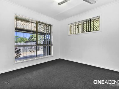 90 Lauren Street, Urangan