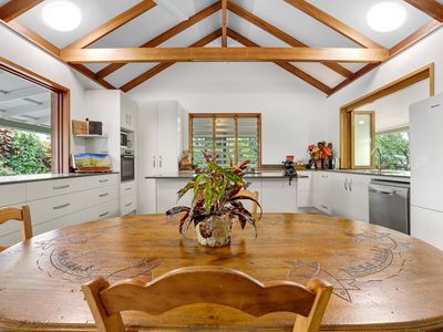 8 Leftwich Street, White Rock