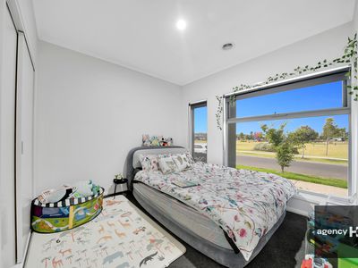 31 Voyager Boulevard, Tarneit