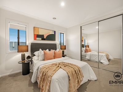 168 Villa Doria Drive, Clyde North