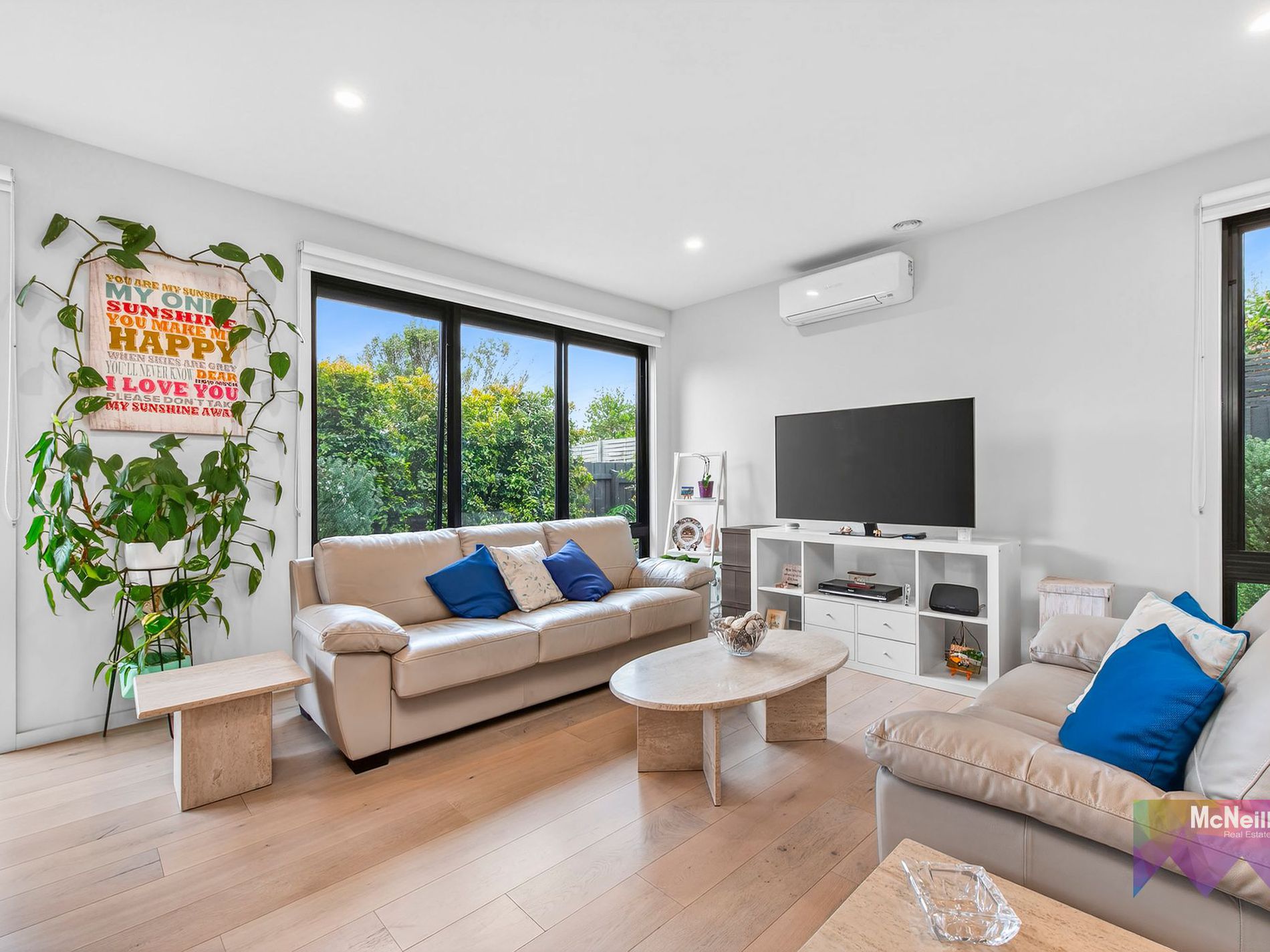 2 / 9 Seaton Road, Mornington