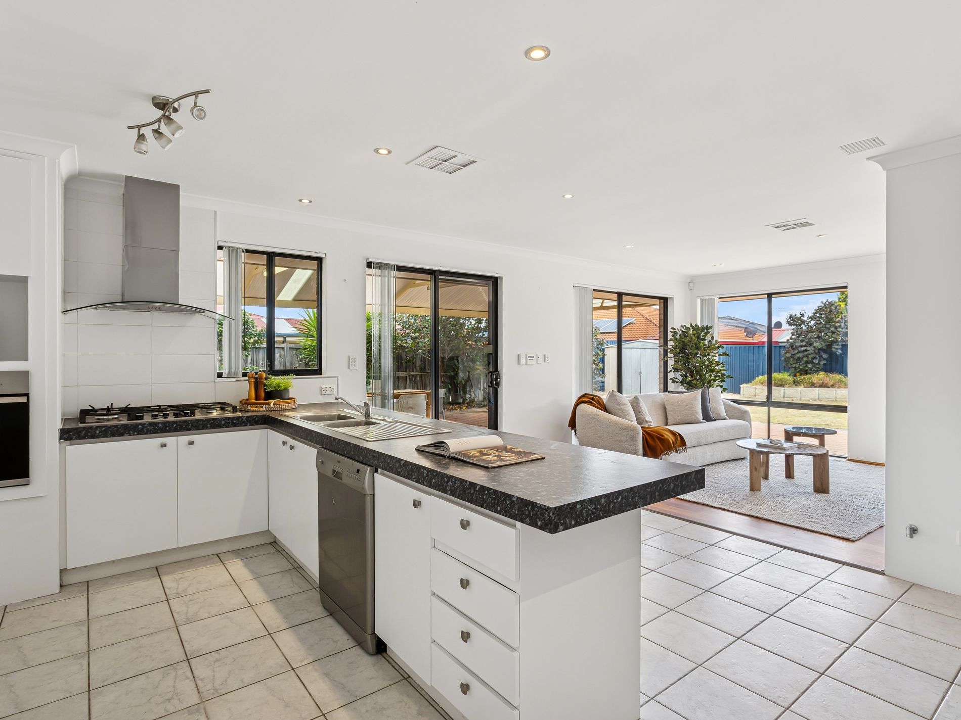 37 Star Bush Crescent, Ellenbrook