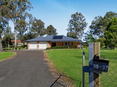 35-37 Clarefield Court, Thagoona