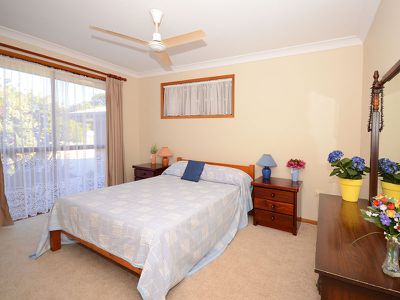 38 KARRASCHS ROAD, Dundowran