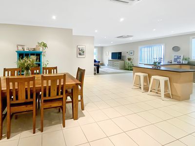 2 John Girdham Place, Forbes