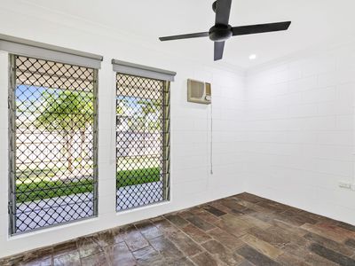 52-54 Oleander Street, Holloways Beach