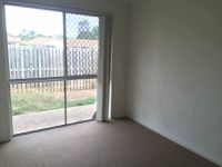 9 / 8 Rosegum Place, Redbank Plains