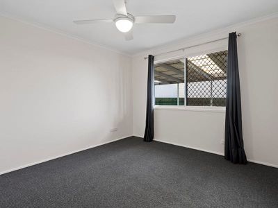 16 Crestview Street, Loganlea