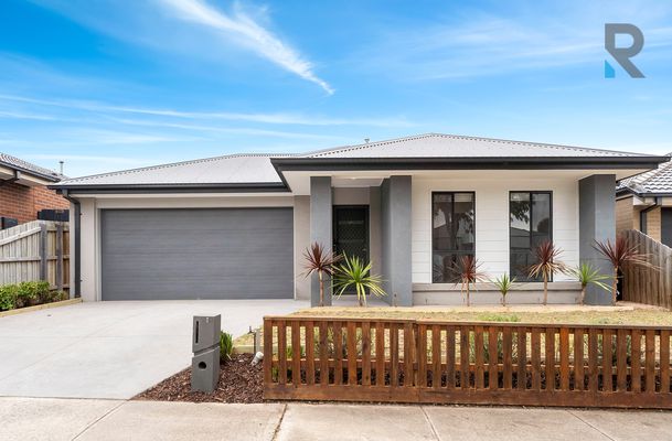 40 Vermilion Drive, Greenvale