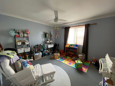 19 BUNKER AVENUE, Urraween