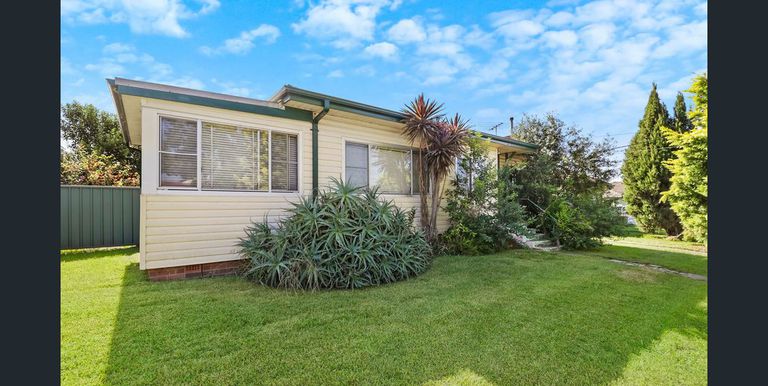 13 Yuruga Avenue, Doonside