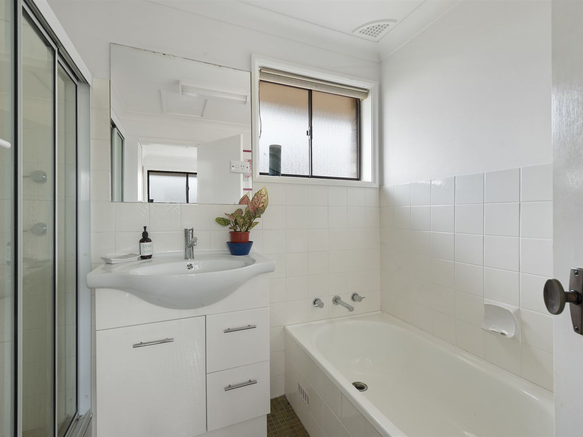 1 / 14 Buchan Street, Mollymook