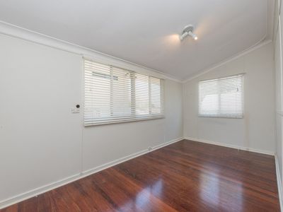 172 Woodside Street, Doubleview