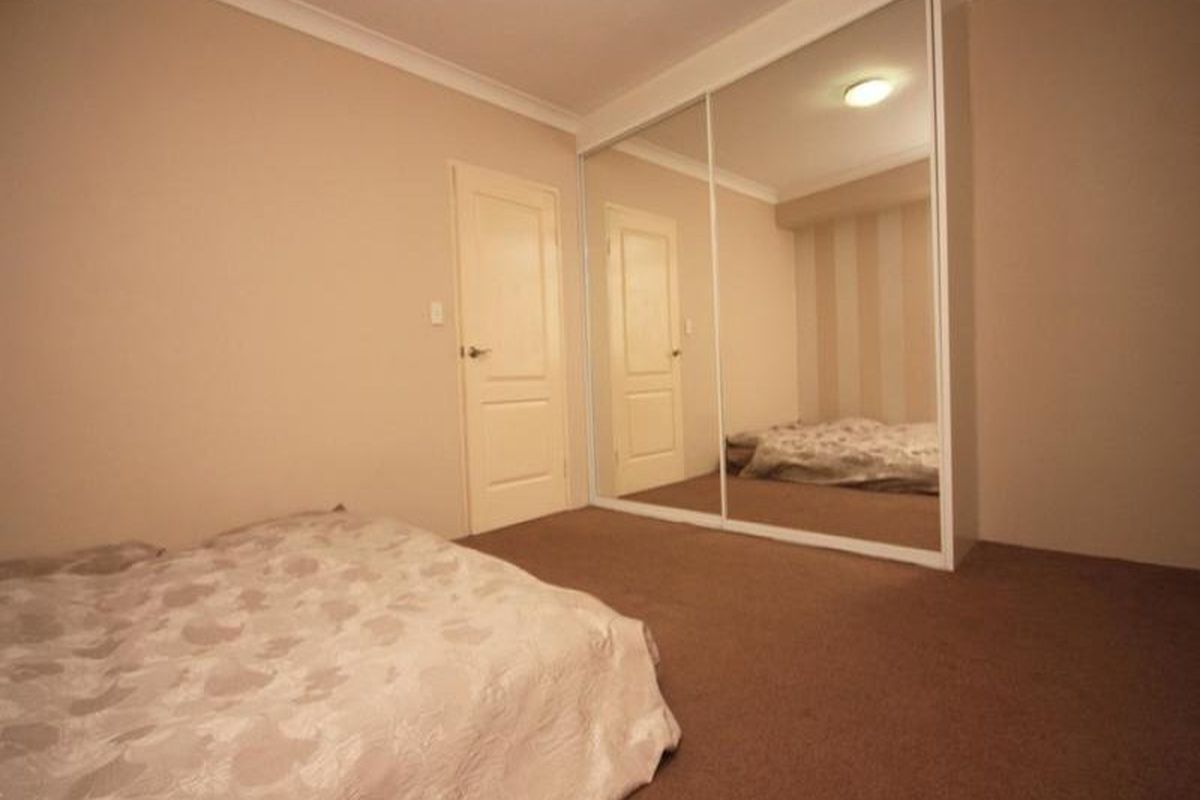 9 / 19-27 Eastbourne Road, Homebush West
