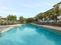 10 Grand Pde , Kawana Island