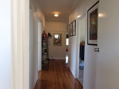 18B Calvert Street, Hamlyn Heights