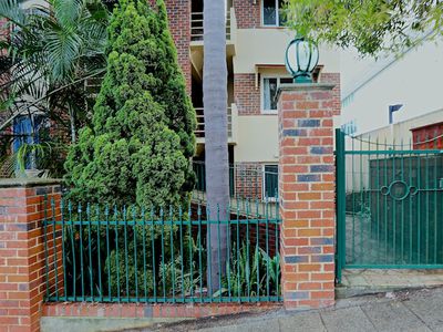 10/29 Hill Street, Perth