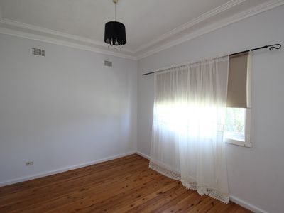 92 Fisher Street, Oak Flats