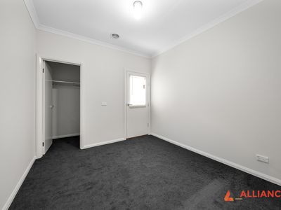 3 Harlequin Walk, Epping