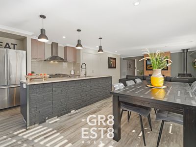 56 Crepe Avenue, Cranbourne West