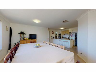 17 Sherrard Crescent, Dubbo