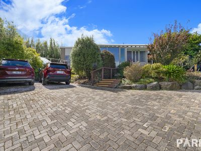 38 Roberts Crescent, Newnham