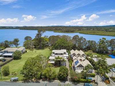 2 / 15 Doonella Street, Tewantin