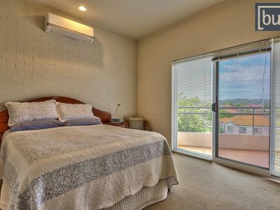 4 Maynet Pl, West Albury