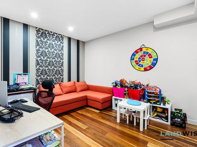 26 Dahlia Drive, Caroline Springs