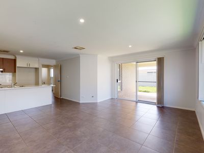 23 Sherrard Crescent, Dubbo