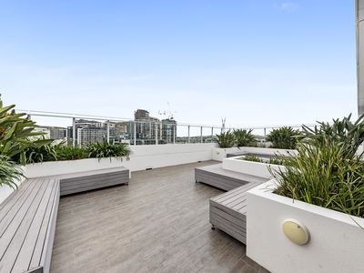 708 / 113 Commercial Road, Teneriffe
