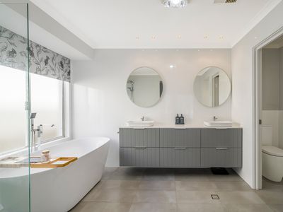 51 Mattingleys Approach, Burns Beach