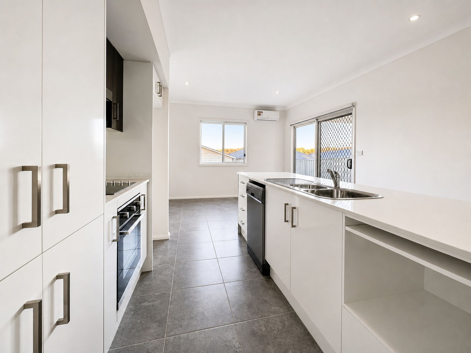 37b Lancing Avenue, Sussex Inlet