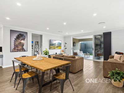 8 Cornfield Road, Calderwood