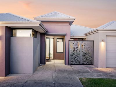 19 Lombadina Parade, Secret Harbour
