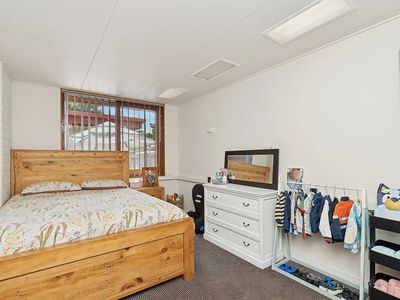 11 Helenor Crescent, Narrandera
