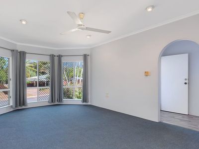 10 Edmonds Close, Bentley Park
