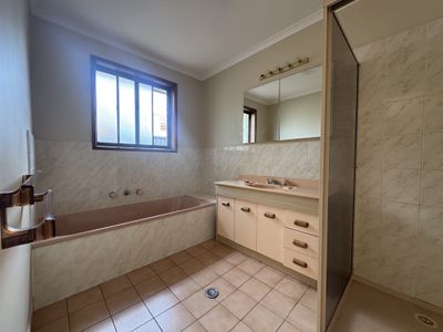 4 Seaview Place, Tura Beach