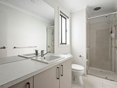 2 Pigdon Street, Weir Views