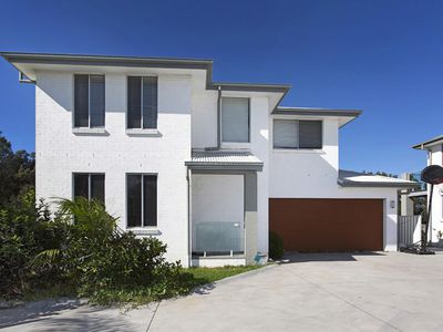 12A Joan Avenue, Warilla