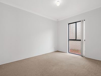 4 / 8 Toledo Close, Cannington