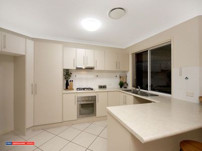 2 Benjamin Court, Yamanto