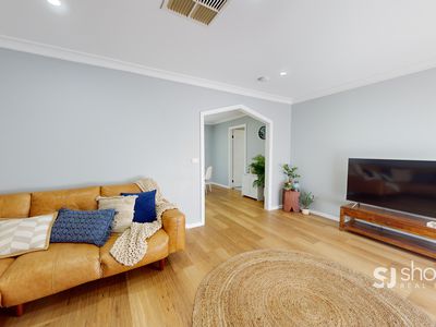 2 Maple Court, Dubbo
