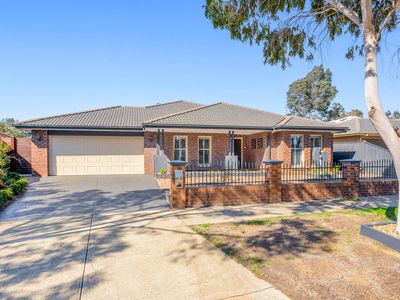 128 Laurimar Boulevard, Doreen