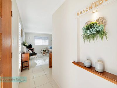 4 Schooner Ct, Woodgate