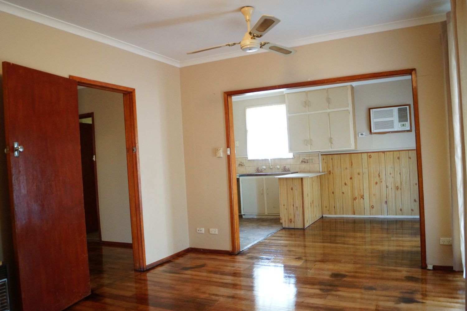 70 Albert Street, Horsham