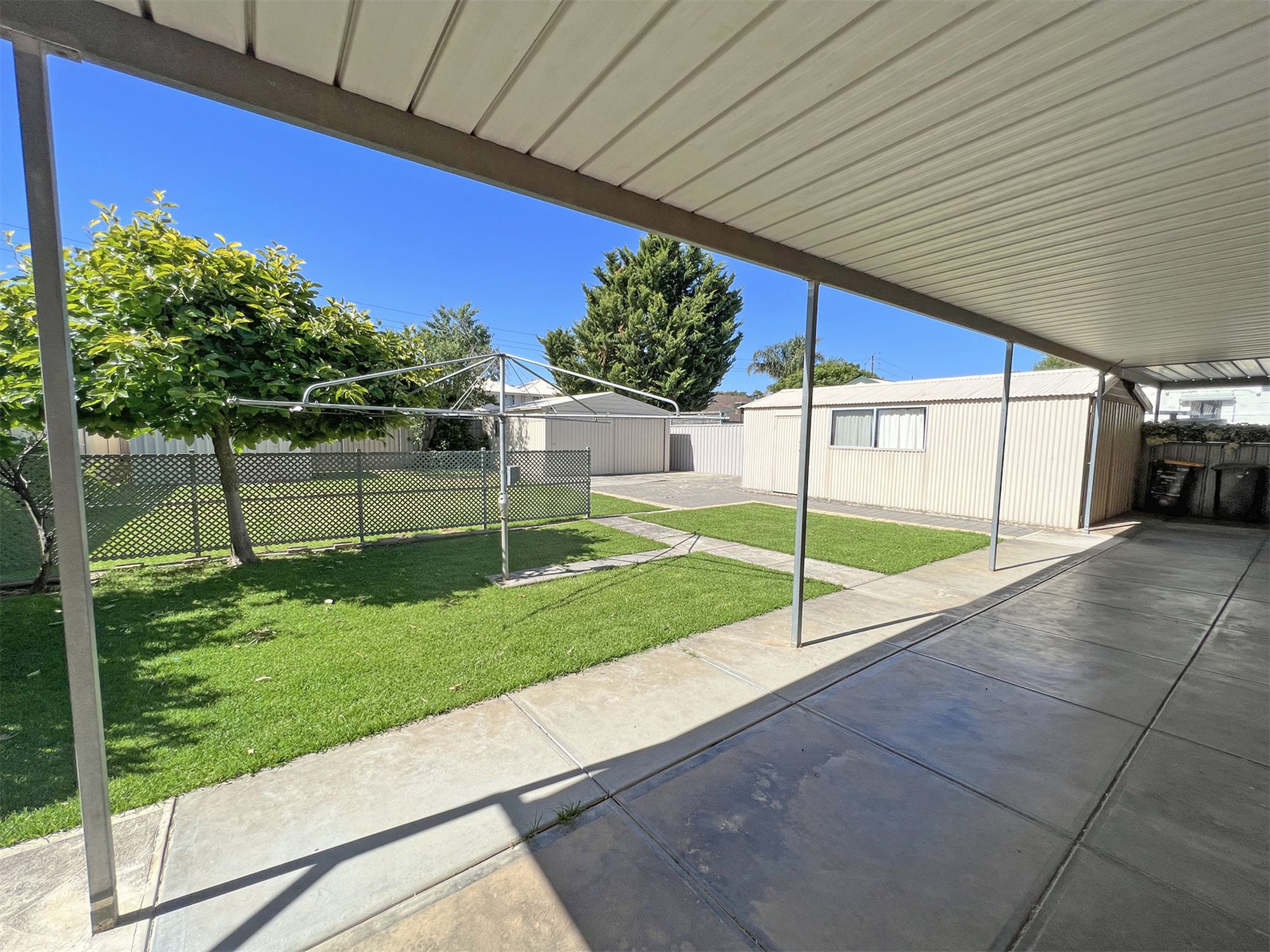 33 Wolseley Terrace, Ascot Park
