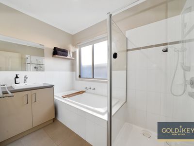 6 Boulderwood Court, Kurunjang