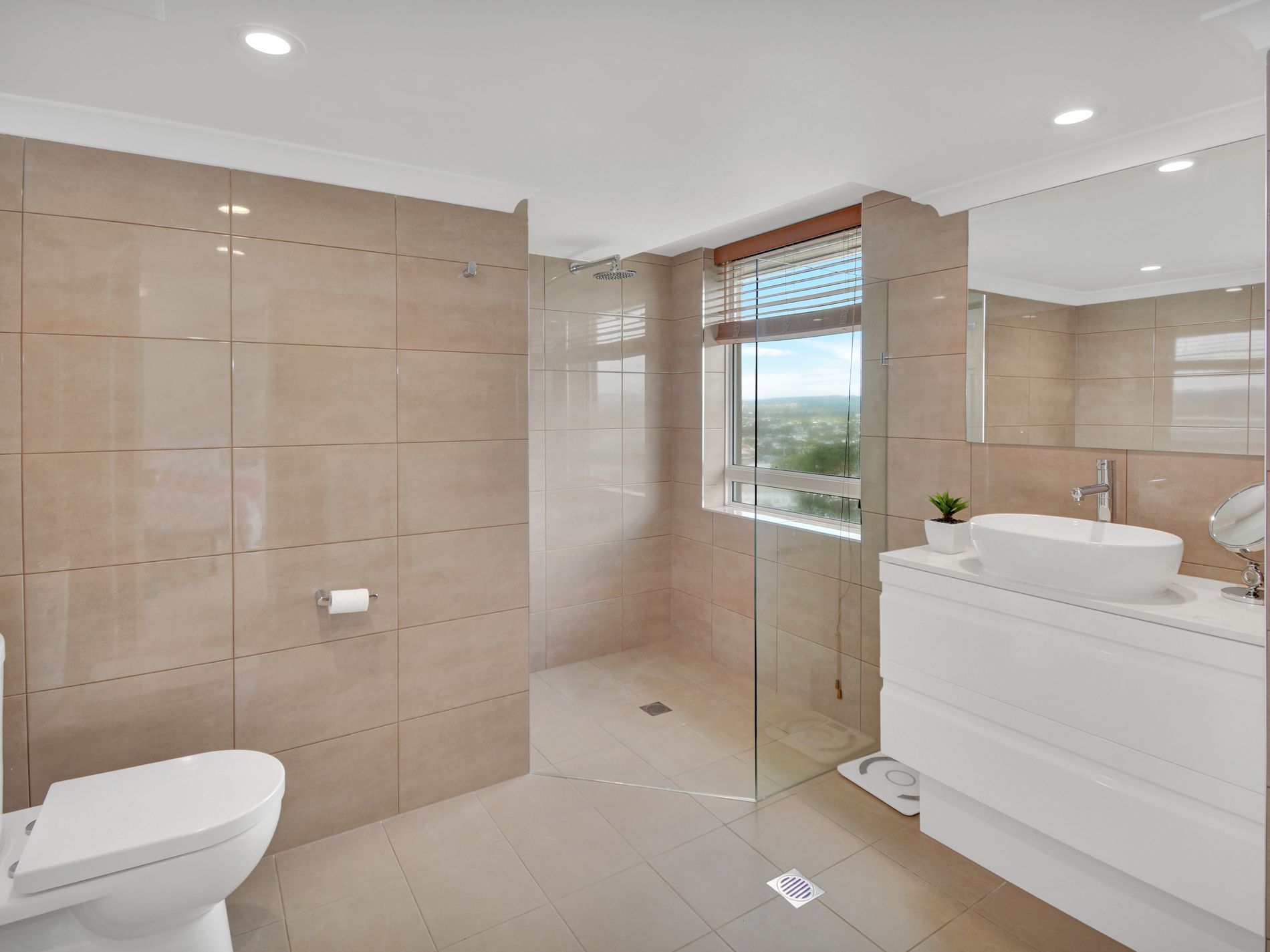 13A / 2 Nineteenth Avenue, Palm Beach