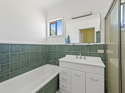 43 Treetops Crescent, Mollymook Beach